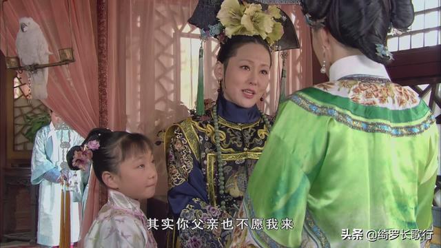 甄玉娆:《甄嬛传》中为什么甄嬛一家子母女三人都长的像纯元皇后？