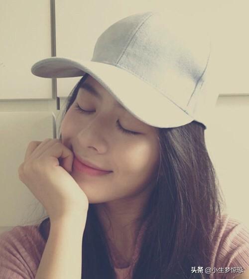 追女生不会说话，如何让女生喜欢上和你聊天