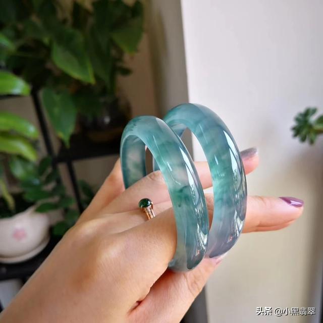 玉镯子怎么保养更透亮,请问怎样才能让玉镯越戴越透亮？