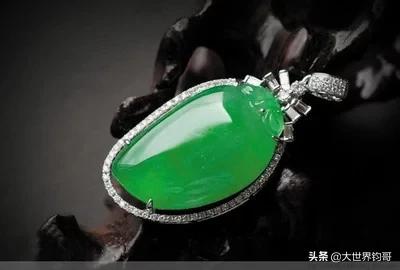 如何挑选翡翠,飘花翡翠很美，但如何挑选出最美的？