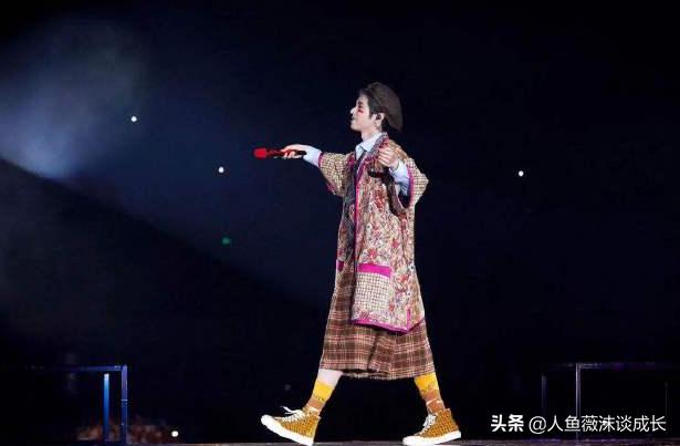 华晨宇妹妹:听到有人说华晨宇唱《好想爱这个世界啊》是在救人，你作何感想