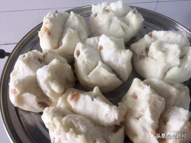 当胖子在减肥节食时有人在他面前端着一盆香喷喷的食物时是什么心情？:香喷喷的什么 第3张