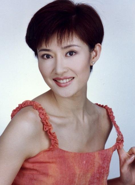 因“喂奶门”被挤出娱乐圈,为什么互联网对明星会如此残忍？
