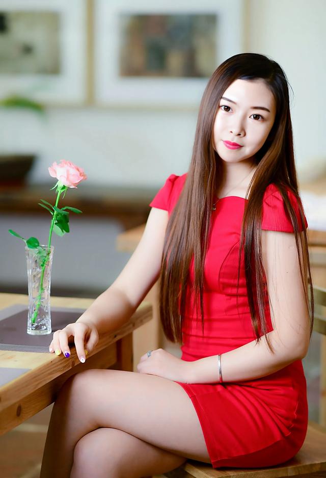 台湾红衣女孩:怎样为最美红衣女孩李丽君投