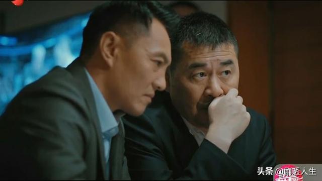 演员董勇:三叉戟中，剧中那个人物让你感到最敬佩的？