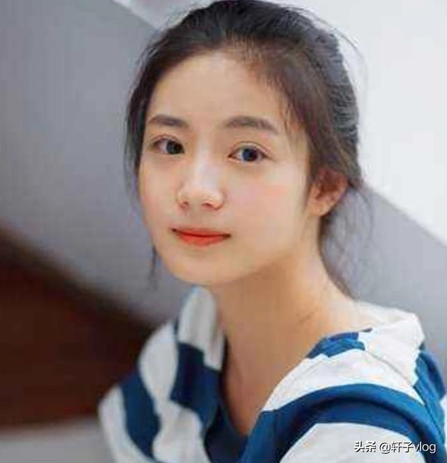 你们认为女人的脚丫,臀部,或者别的部位最性感呢？