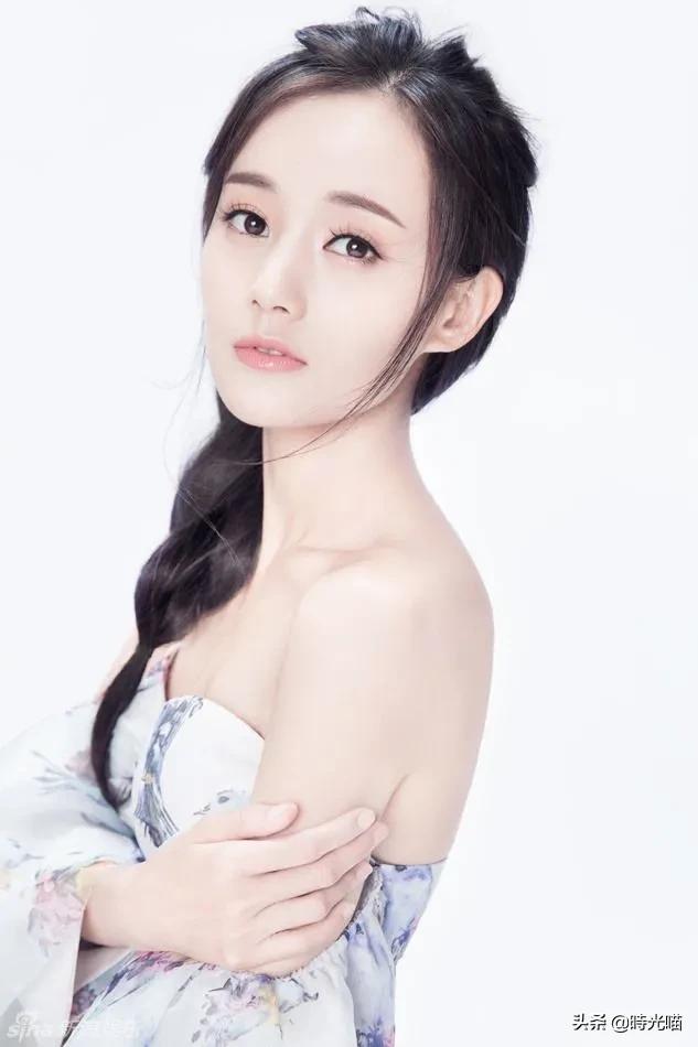 照片女霸气高冷:<a href=https://maguai.com/list/26-0-0.html target=_blank class=infotextkey><a href=https://maguai.com/list/26-0-0.html target=_blank class=infotextkey>娱乐</a></a>圈女艺人们的“苦瓜脸”，你知道几位？