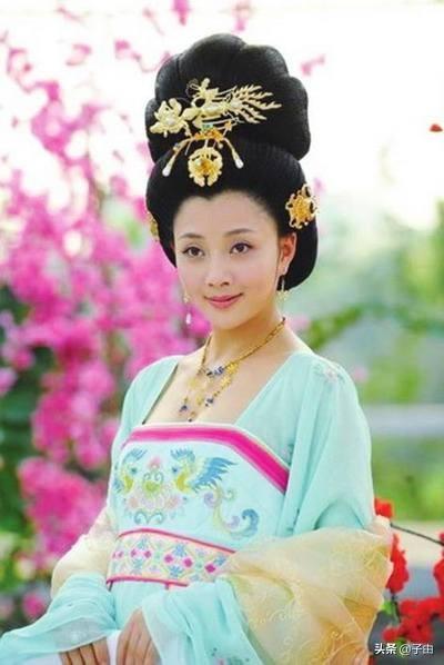杨玉环简介:杨国忠生平简介是怎样的？杨玉环和杨国忠都是坏人吗？
