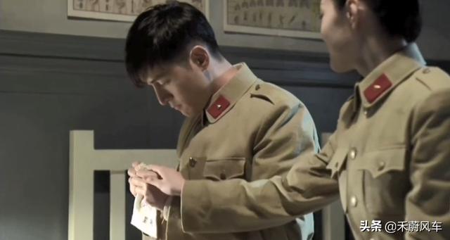 伪装者于曼丽:电视剧《伪装者》中明台为什么喜欢程锦云而不是于曼丽？