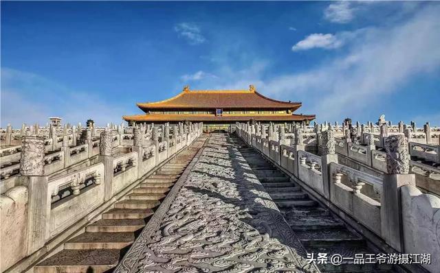 中国十大名胜古迹，大家心目中的中国十大人文景点和十大自然景点有什么