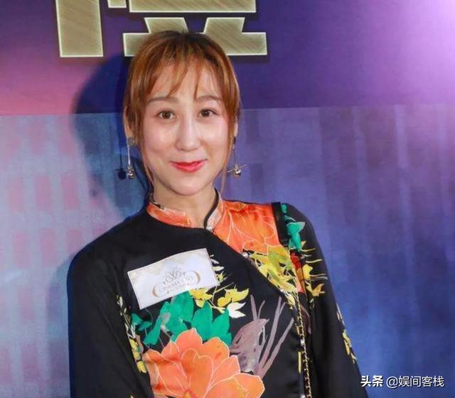 魔爪狼吻:5年剖腹产4次的明星蒋丽莎，学外国妈妈不坐月子，现在怎样了？