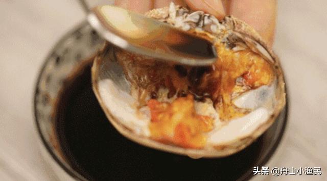 河蟹怎么做好吃呢:大螃蟹怎么吃？在家自己怎么做最美味？