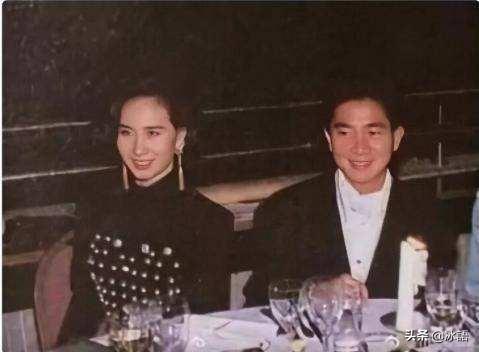 杨紫琼现在老公是谁:黄奕的老公黄毅清因为贩毒被叛刑十五年，大伙觉得开心吗？