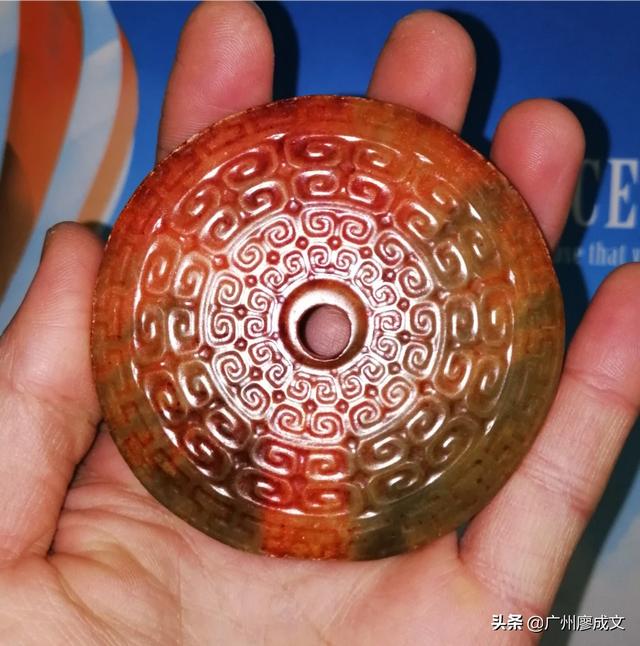 如何看一块玉值不值钱,买了一块玉，大家看看是什么料值多少钱？