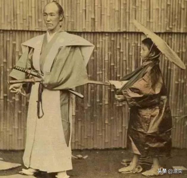 日本狐狸犬 微博:日本真的有“犬养”这个姓吗？