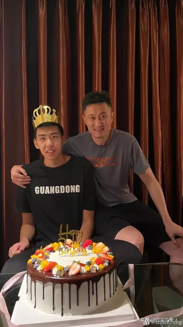 刘硕关昕:下个赛季张明池徐昕上调一队，汤普森是不是就得离开广东队