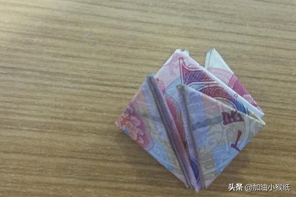 折玫瑰,如何用百元大钞折玫瑰花？