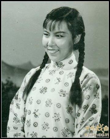 在豫剧《朝阳沟》这部戏里,最让我喜欢的是扮演"银环"角色的魏云.