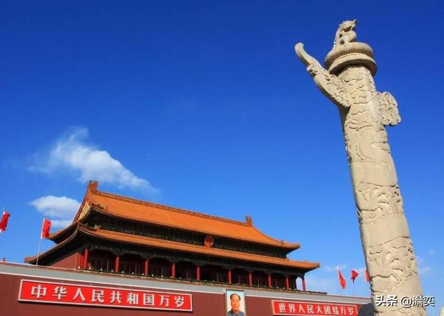 北京天空现龙，北京天安门的“华表”是做什么的