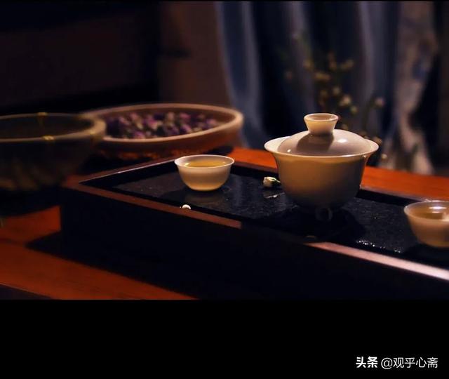 想买几本书来看,你会选择亚马逊还是当当？有什么理由吗？