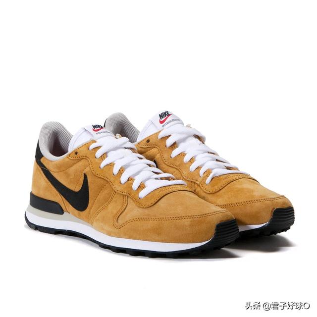 你觉得耐克舒服,还是阿迪舒服？为什么？