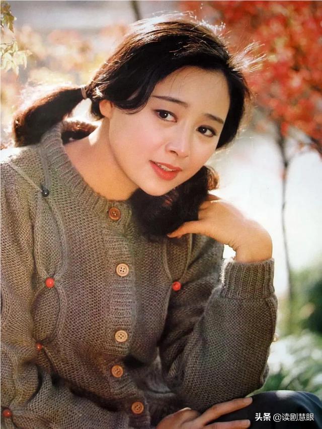 张瑜去世4周年:《庐山恋》中换了43套衣服的演员张瑜现在状况如何？