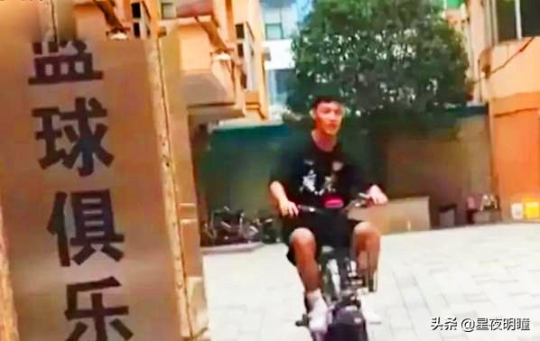 谢兰个人资料:徐杰的年薪足足有上十万，为什么不买一辆汽车，而是骑小电驴呢？