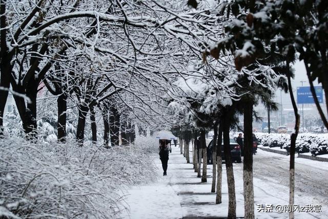 一场雪刷爆<a href=https://maguai.com/list/256-0-0.html target=_blank class=infotextkey><a href=https://maguai.com/list/256-0-0.html target=_blank class=infotextkey>朋友圈</a></a>，有哪些描述雪的古诗词