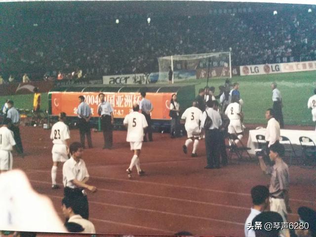 杨钰莹红楼:能否说说你第一个见到的“名人”是谁？什么感觉？