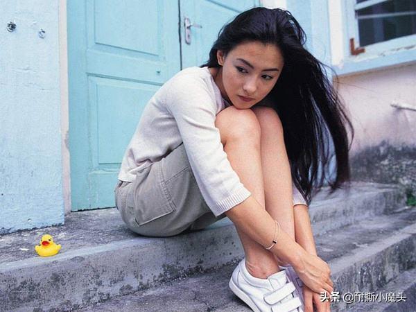 张柏芝小时候:年轻时候的张柏芝和王菲，如果让你追一位，你会选择谁请说明理由