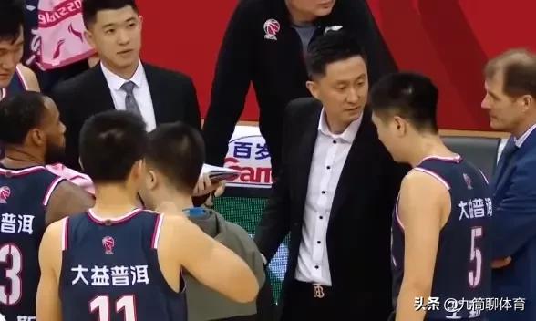顾晓繁:曾繁日隔扣吴冠希，杜锋口中的软蛋怎么变得如此强硬？
