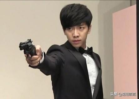 李胜基演过的电视剧:请问传闻中的七公主里的李胜基和俞灏明长的像不像，谁比较帅？
