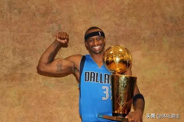艾尔哈灵顿姚明:艾尔 哈灵顿 NBA中有实力却从未入选过全明星，你最先想到的球员是谁？