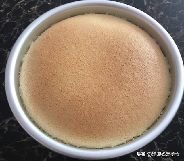 蛋糕胚怎么做才松软好吃，蛋糕胚子怎样做松软