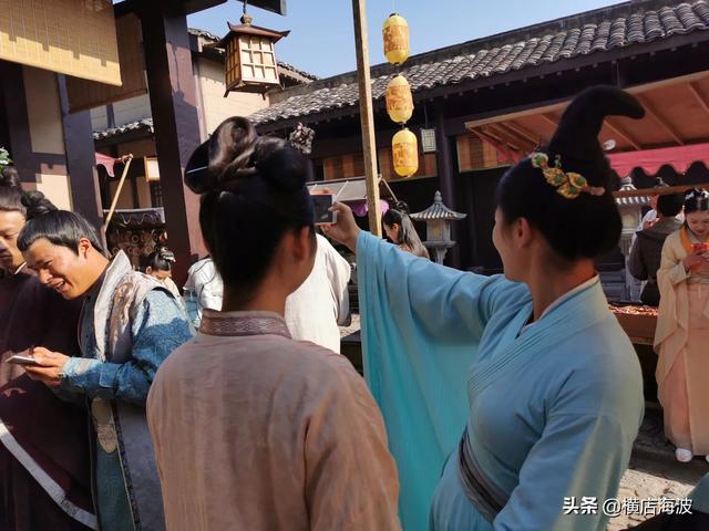 浙江横店影视城招演员,怎么看待在浙江横店影视城当群演的人