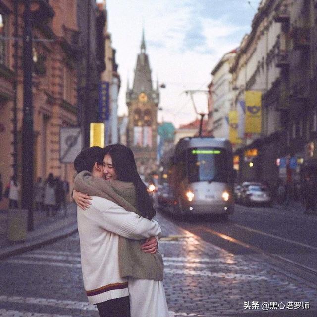 天蝎男能挽回吗:天蝎男真的爱隔很久回消息吗？