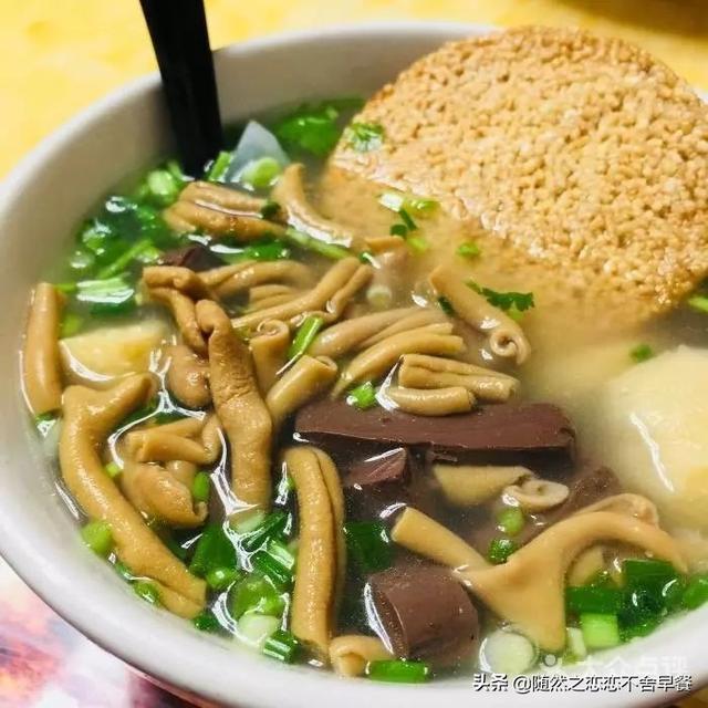 你知道南京人居家生活经常最爱吃的特色小吃是什么？