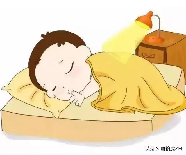 孩子四年级,每天我都让她九点上床看会书睡觉,可是每次进入深度睡眠都