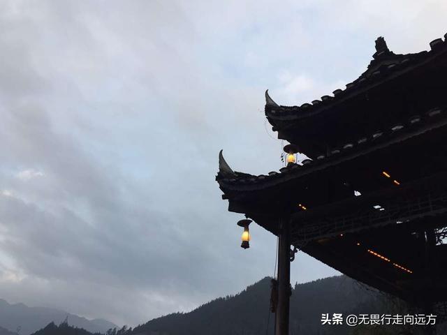 成都黑帽吴施蒙事件:“无论男女，不爱了可以离婚，但不要婚内出轨”你怎么看？