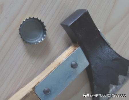 儿童自制玩具100例:如何用啤酒瓶盖制作小玩具？