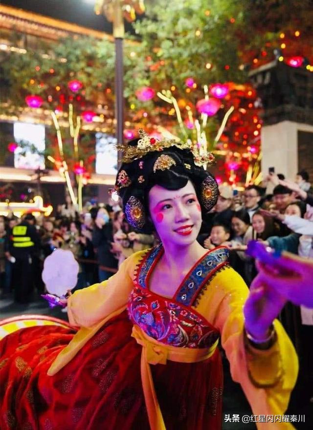 西安男版不倒翁:来西安你不知道的晚上玩的项目都有啥？