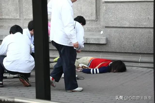 一代女王综艺节目高以翔视频:台湾艺人高以翔猝死，作为职场人，你有什么感想？