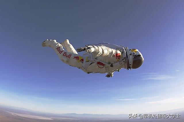 极限跳伞:跳伞高度为什么不能低于500米