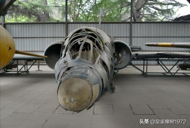 张漾 pclady:用现在最先进的导弹去打过去的U2高空飞机会是怎样的情况？