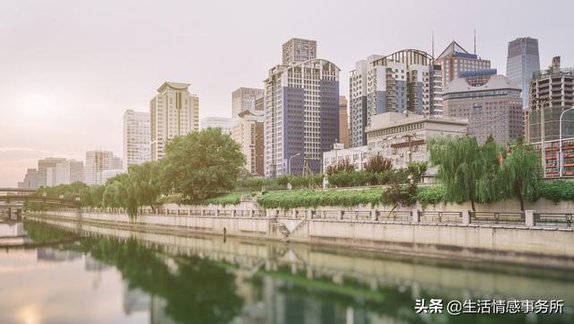 江姐简介:我打算去重庆玩四天，了解的条友们介绍下去哪里玩大概多少钱