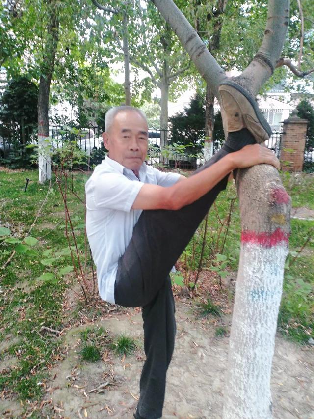 70岁老人微信昵称:七十岁以上的老人还要找老伴吗