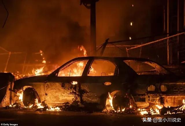 调教女犬柔佳日记:拍视频现在是第三天，推荐量播放量都不高，大家有什么建议吗？