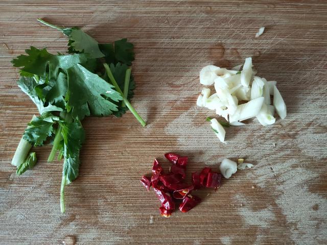 凉菜狗宝是什么东西:小时候凉拌菜里的鹿角菜现在怎么没有了？ 狗宝咸菜是什么东西啊