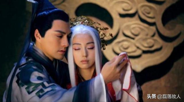 《神雕侠侣》中林朝英的武功从哪学的，她为什么没嫁给王重阳