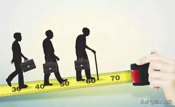人情和利益就像天平的两端,人情淡薄,利益肯定重,你认为呢？